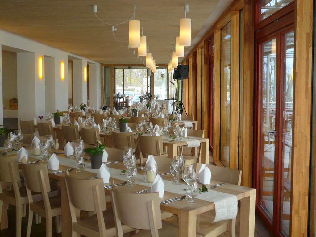 Naturfreundehaus Bodensee ราดอล์ฟเซลล์ อัม โบเดนซี ภายนอก รูปภาพ